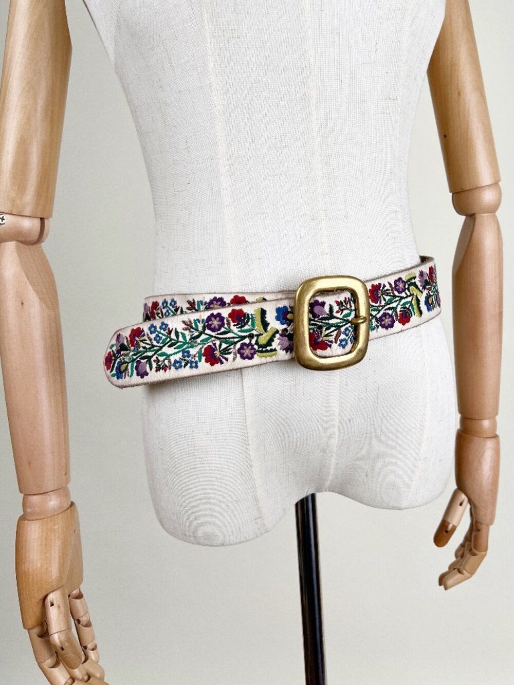 Vintage 90s Y2K Lucky Brand Leather Belt Embroidered Boho Cottagecore Bohemian - Picture 8 of 8